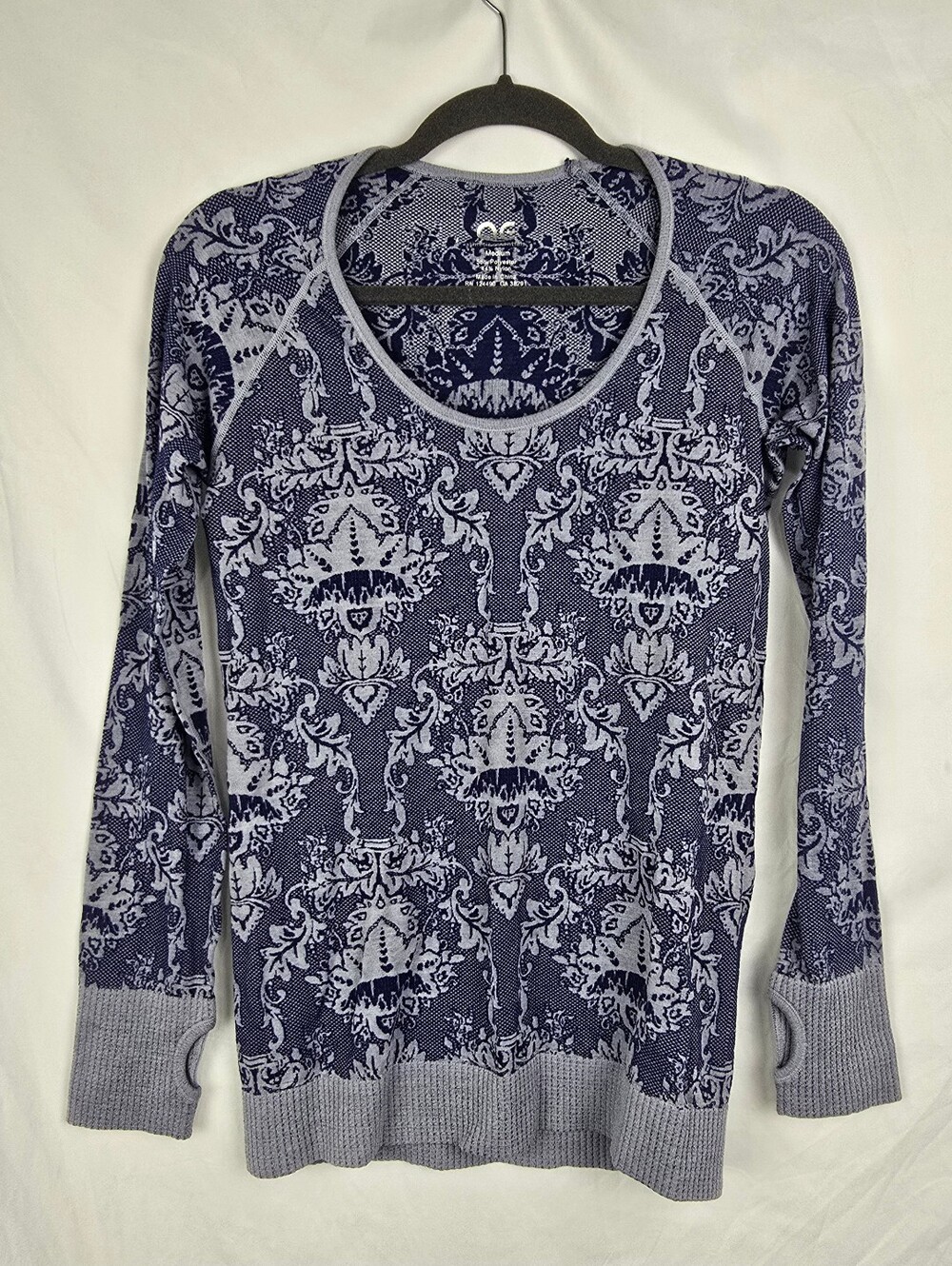 Athletic Essentials Blue Scoop Neck Casual Pullover Lightweight Sporty Top sz M